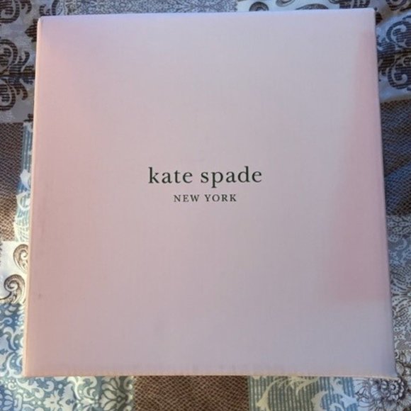 Kate Spade Vintage Cherry Dot tea kettle - Picture 3 of 3